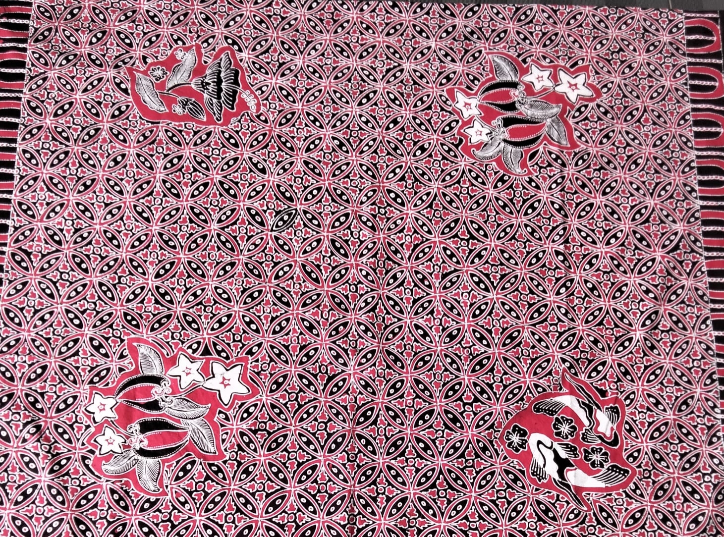 BATIK SEJARAH KOMBINASI ICON BLITAR